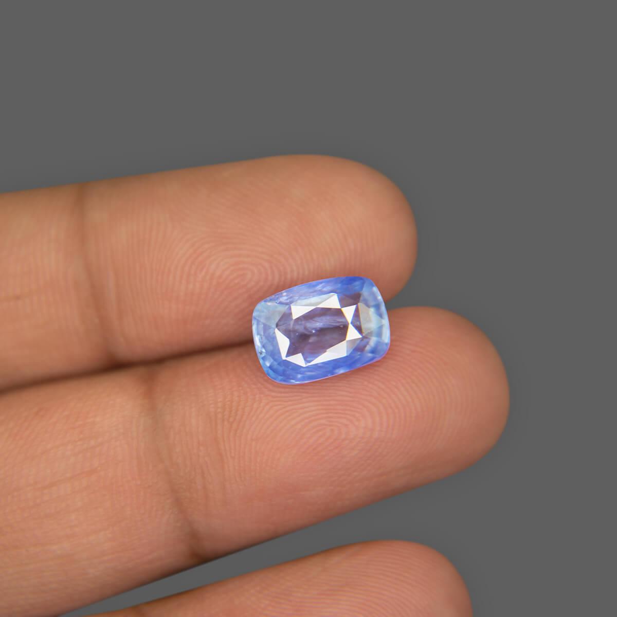 Blue Sapphire - 4.15 Carat