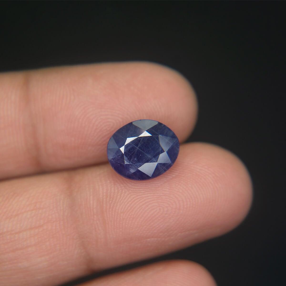 Blue Sapphire - 6.43 Carat