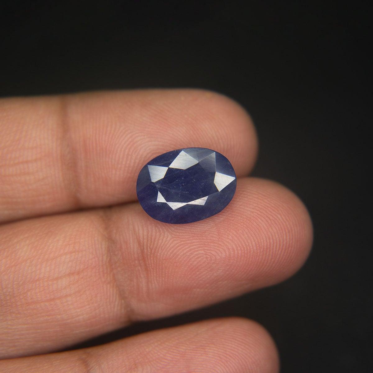 Blue Sapphire - 6.81 Carat