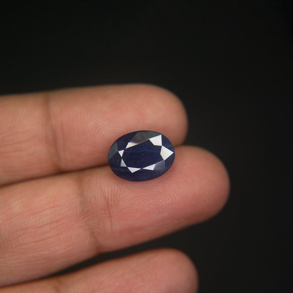 Blue Sapphire - 6.62 Carat