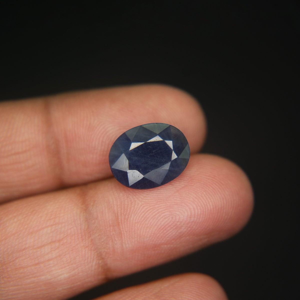 Blue Sapphire - 7.62 Carat