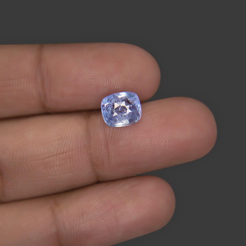 Blue Sapphire - 3.24 Carat