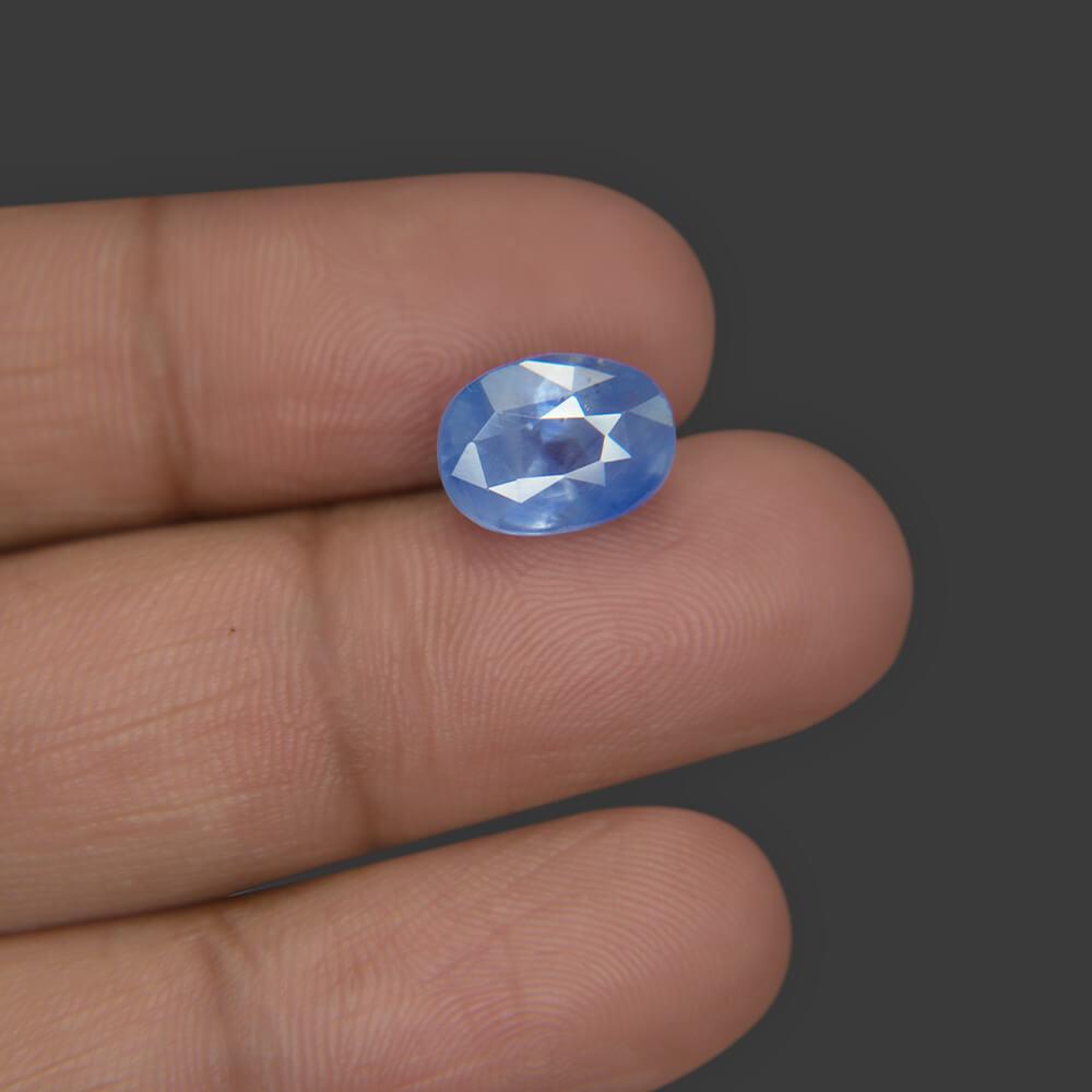 Blue Sapphire - 5.96 Carat
