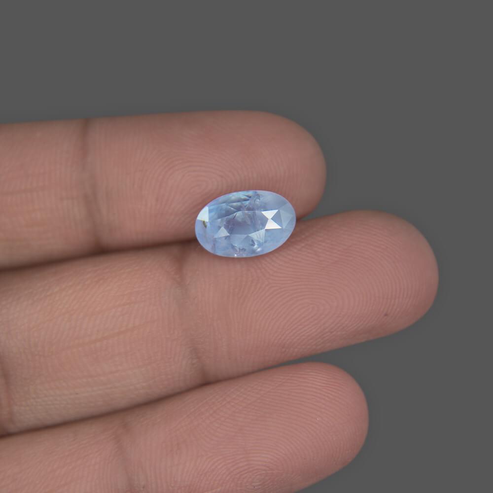 Blue Sapphire - 4.82 Carat