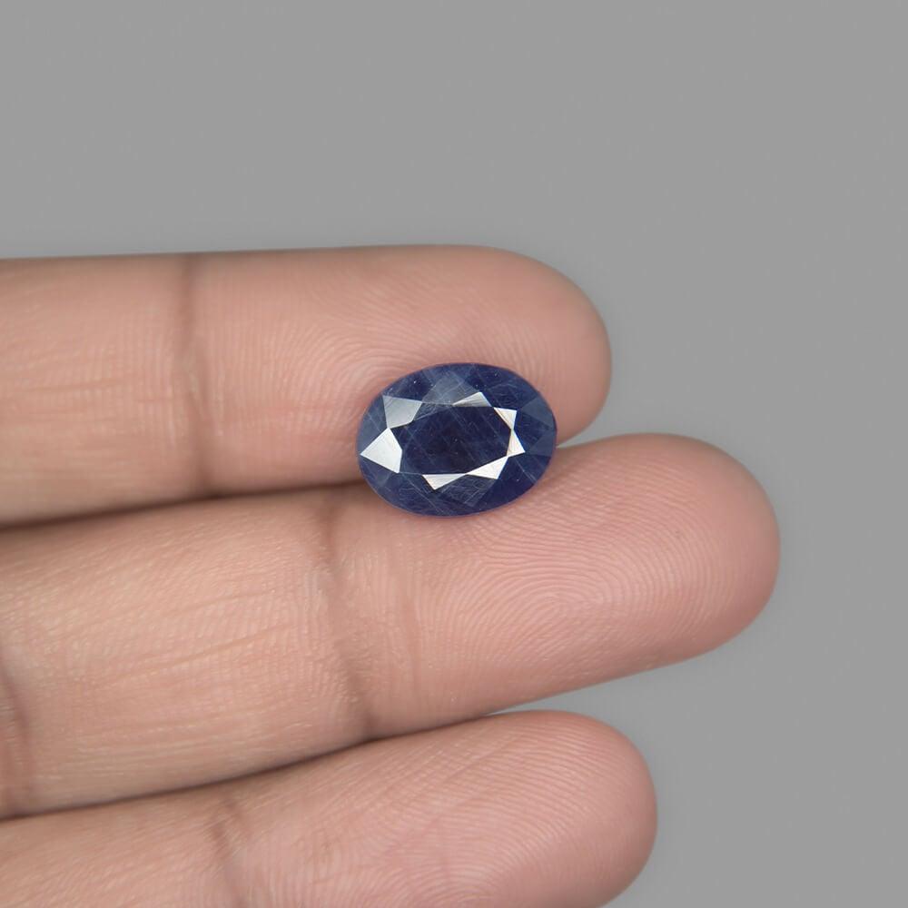 Blue Sapphire - 5.28 Carat