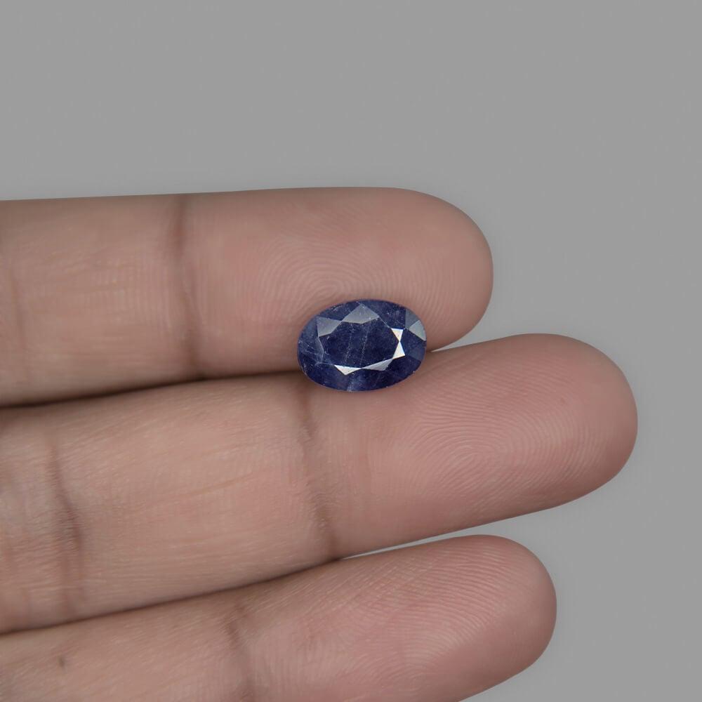 Blue Sapphire - 3.64 Carat