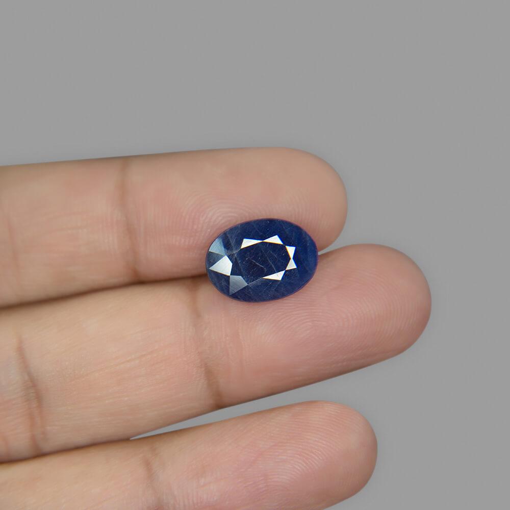 Blue Sapphire - 6.66 Carat