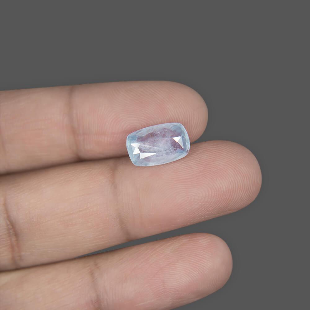 Blue Sapphire - 4.38 Carat