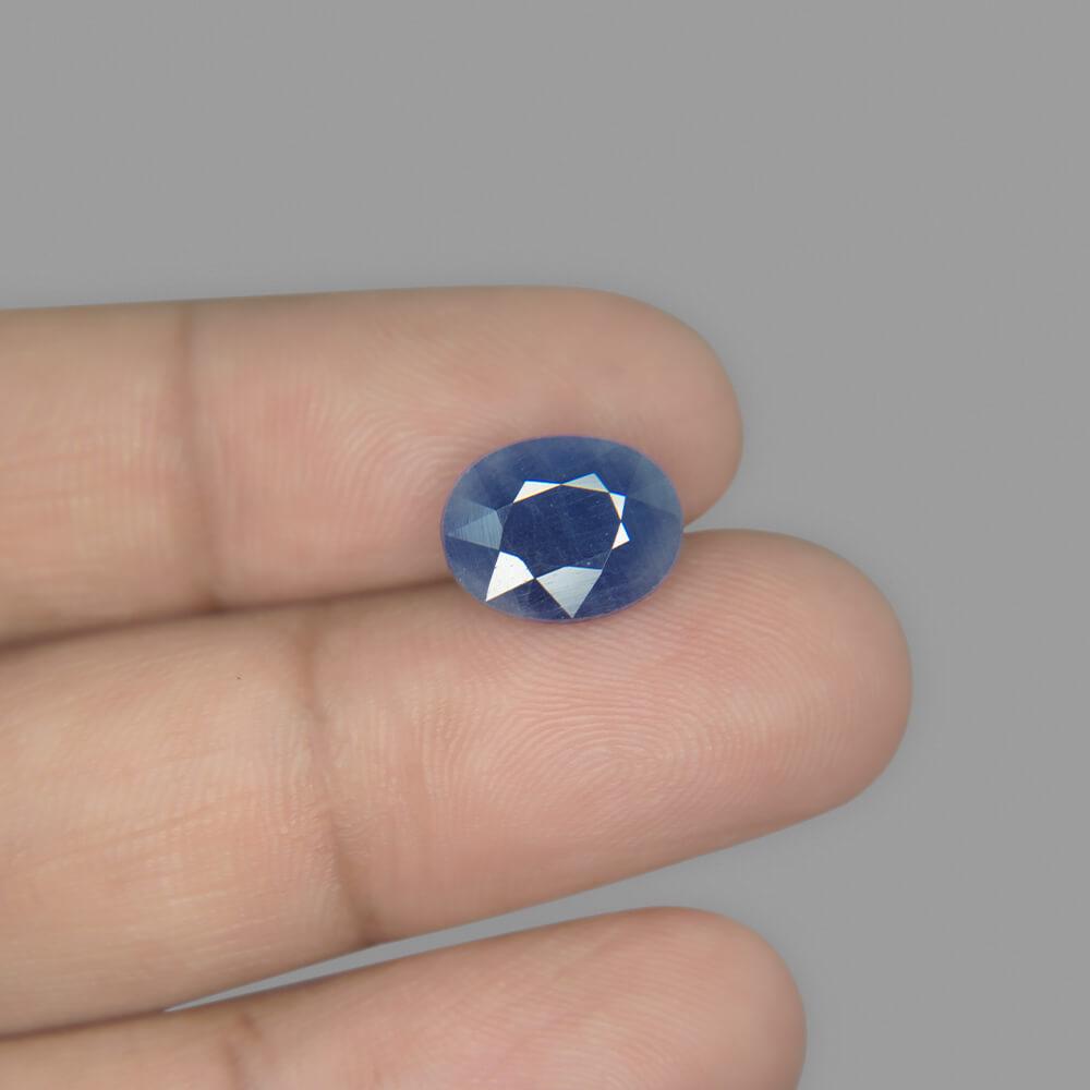 Blue Sapphire - 5.29 Carat