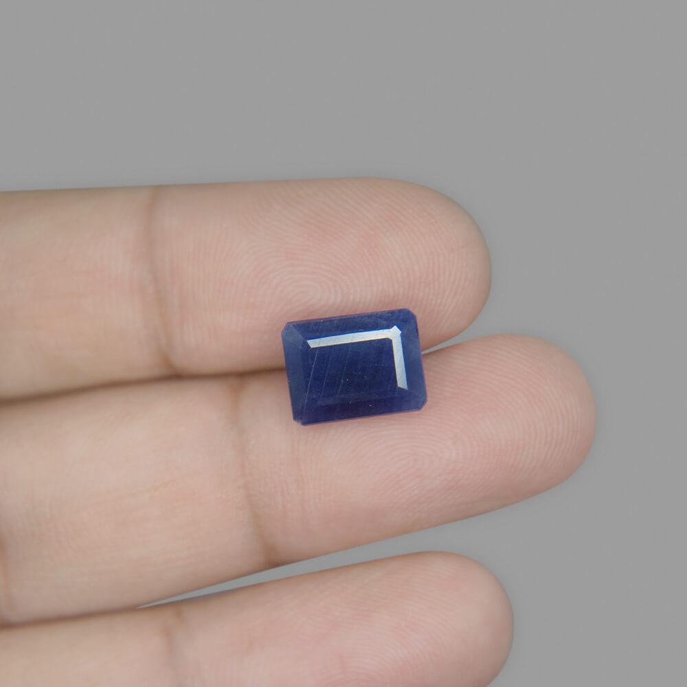 Blue Sapphire - 5.59 Carat