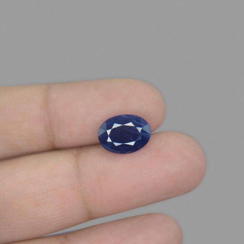 Blue Sapphire - 4.15 Carat