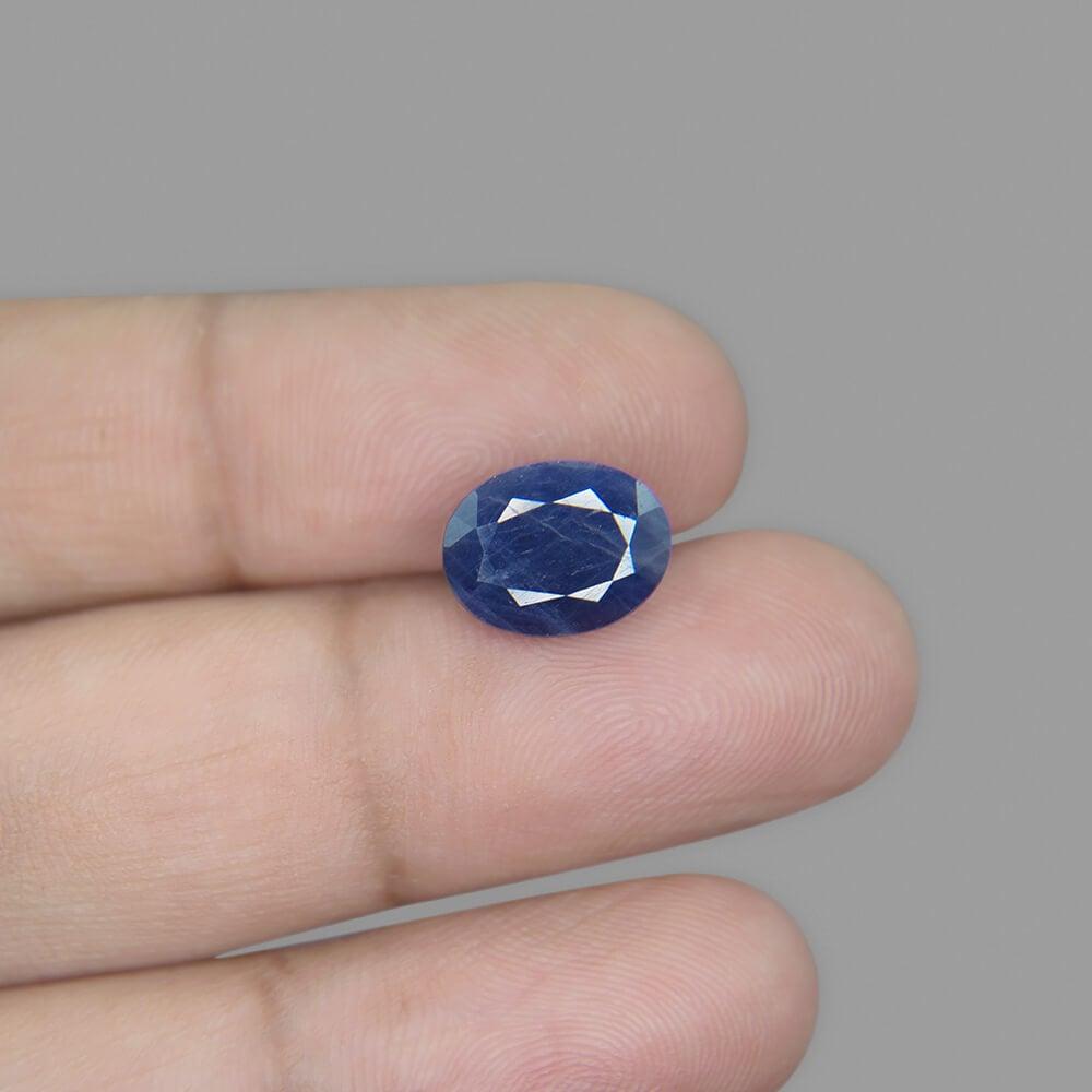 Blue Sapphire - 4.98 Carat