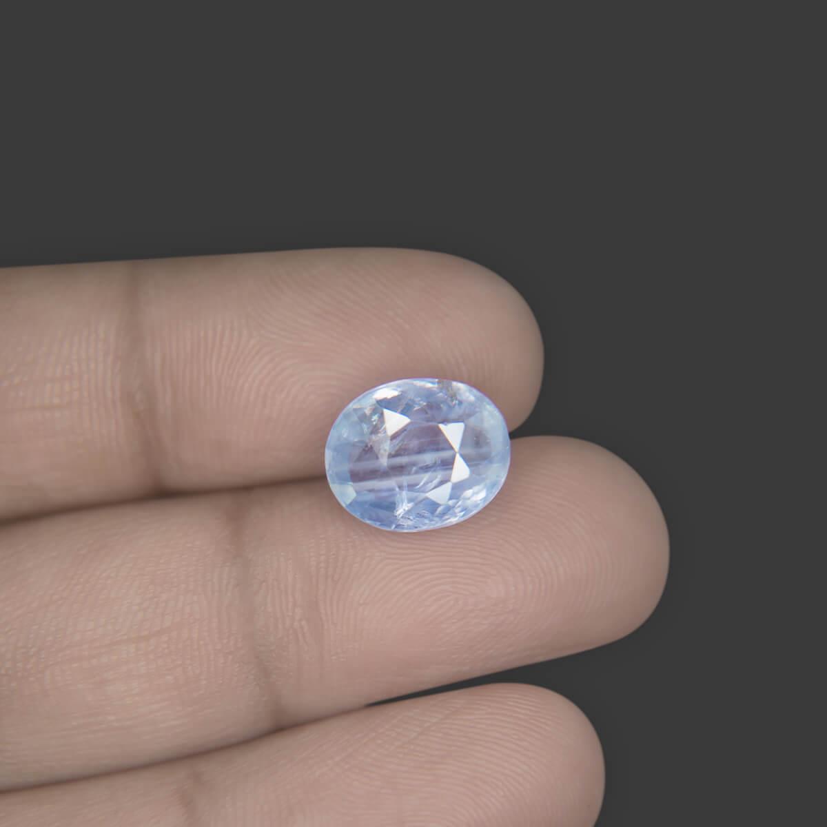 Blue Sapphire - 7.21 Carat