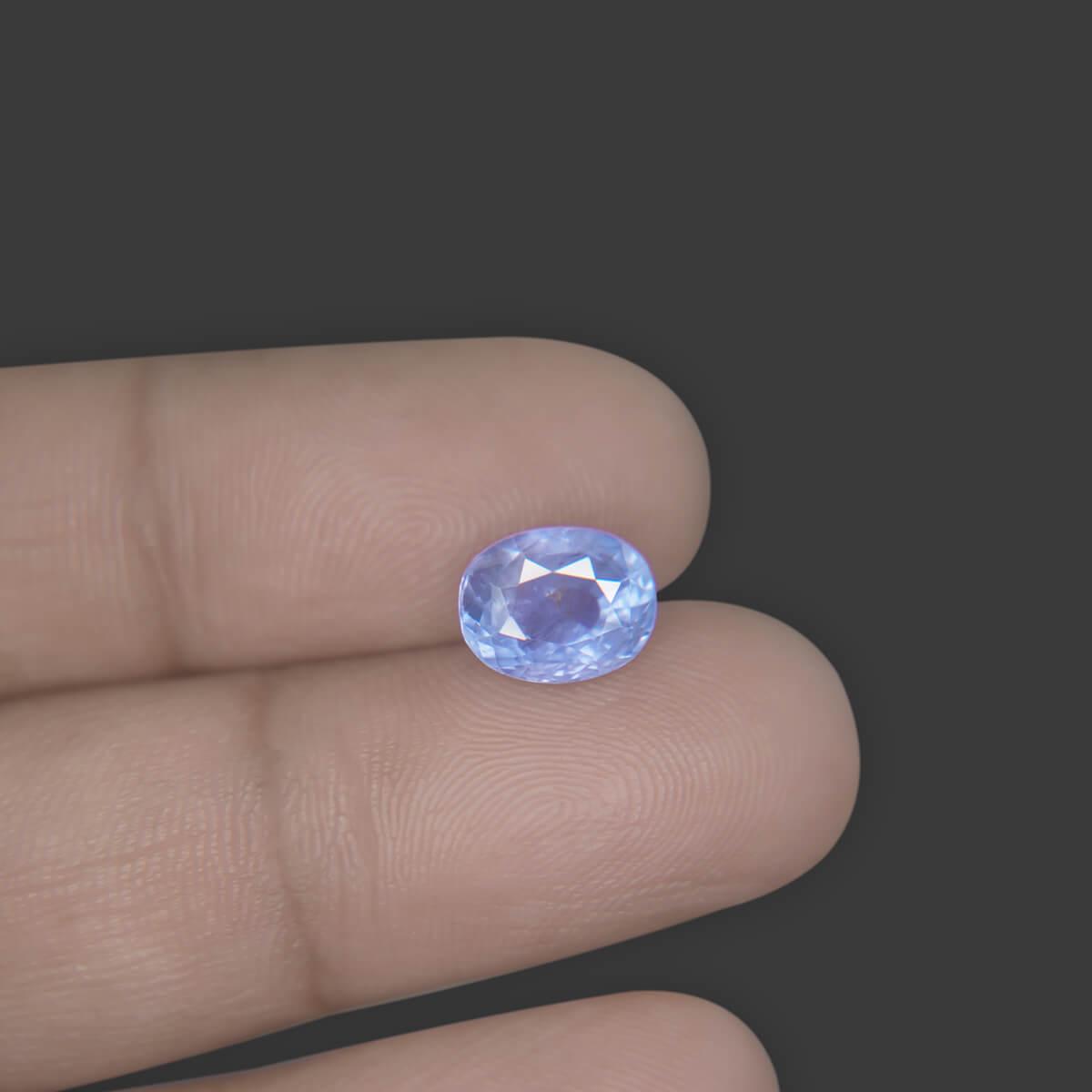 Blue Sapphire - 3.83 Carat