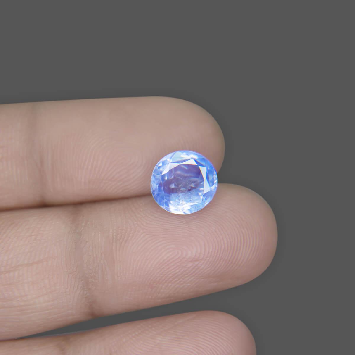 Blue Sapphire - 4.29 Carat