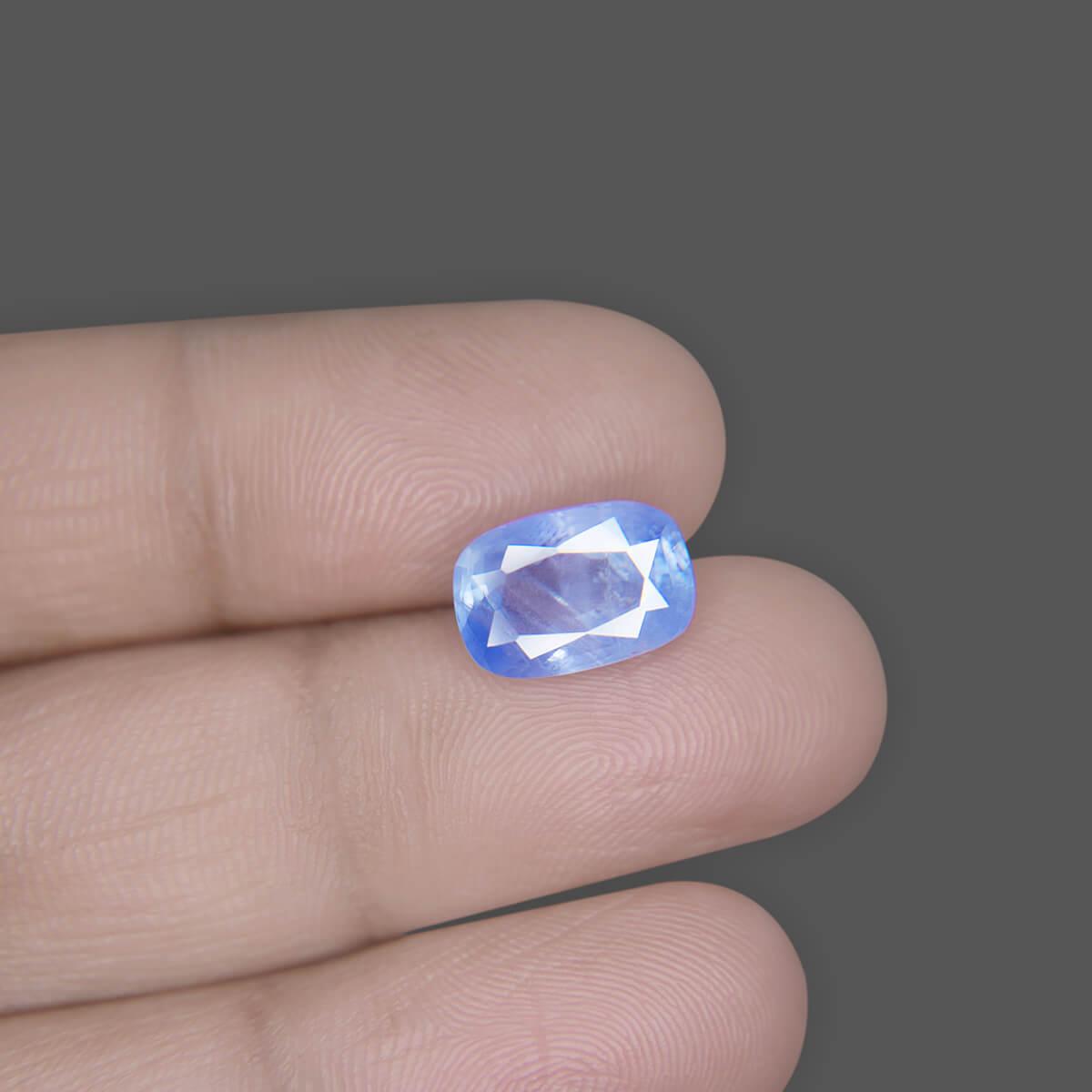 Blue Sapphire - 5.64 Carat