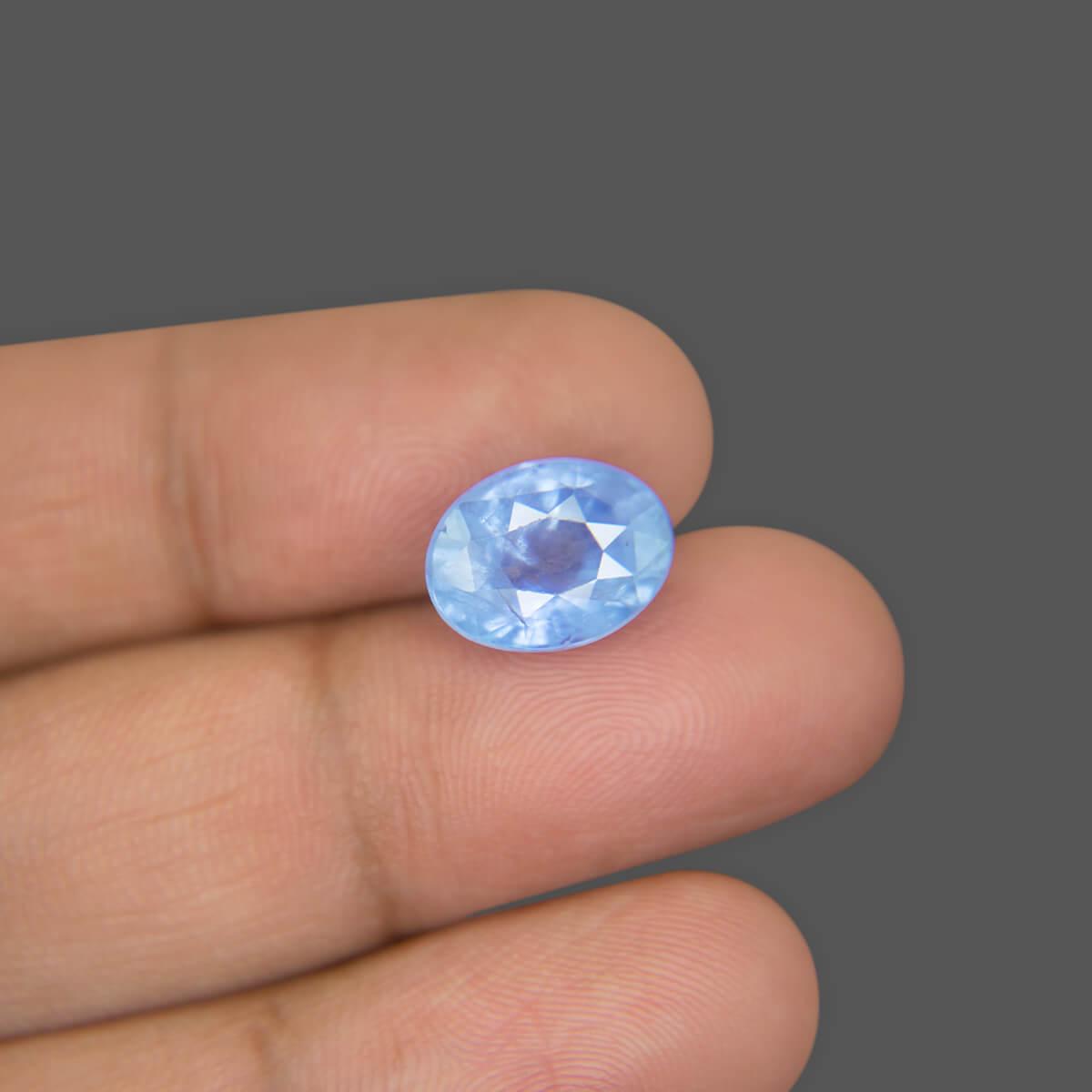 Blue Sapphire - 7.30 Carat