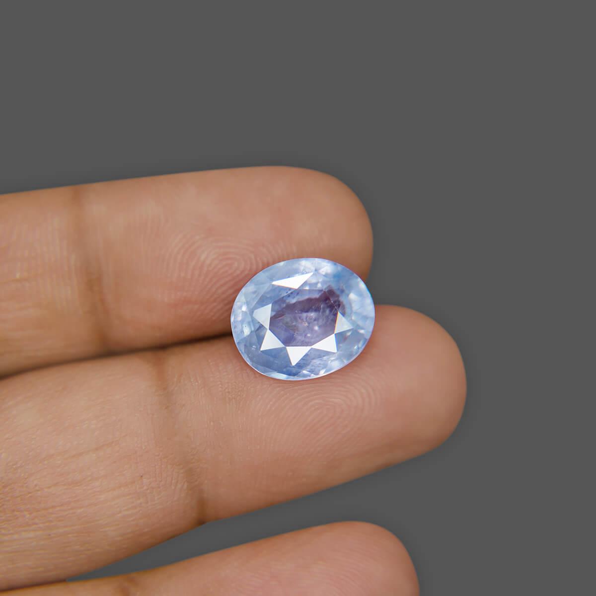 Blue Sapphire - 7.66 Carat