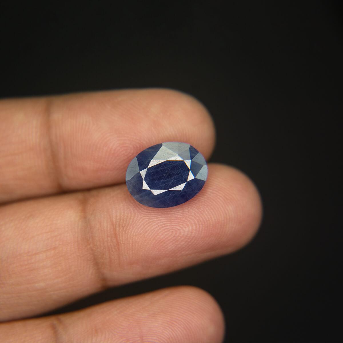 Blue Sapphire - 7.20 Carat