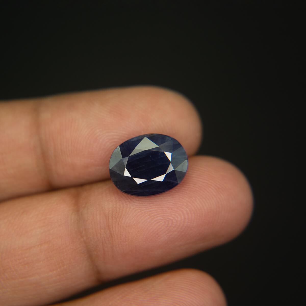 Blue Sapphire - 7.95 Carat
