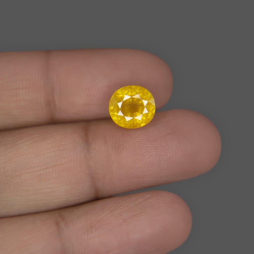 Yellow Sapphire - 5.76 Carat
