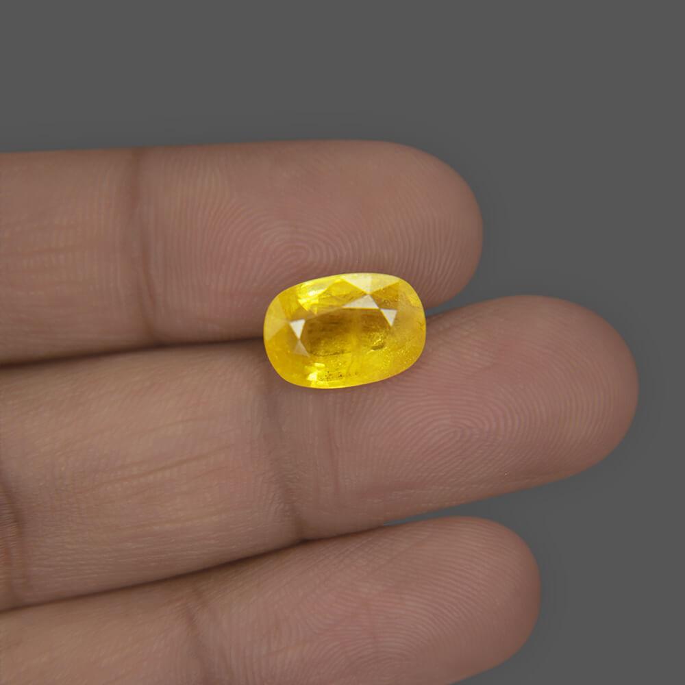 Yellow Sapphire - 5.63 Carat