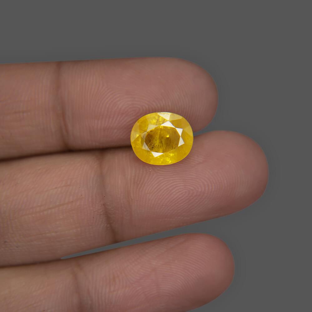 Yellow Sapphire - 4.91 Carat