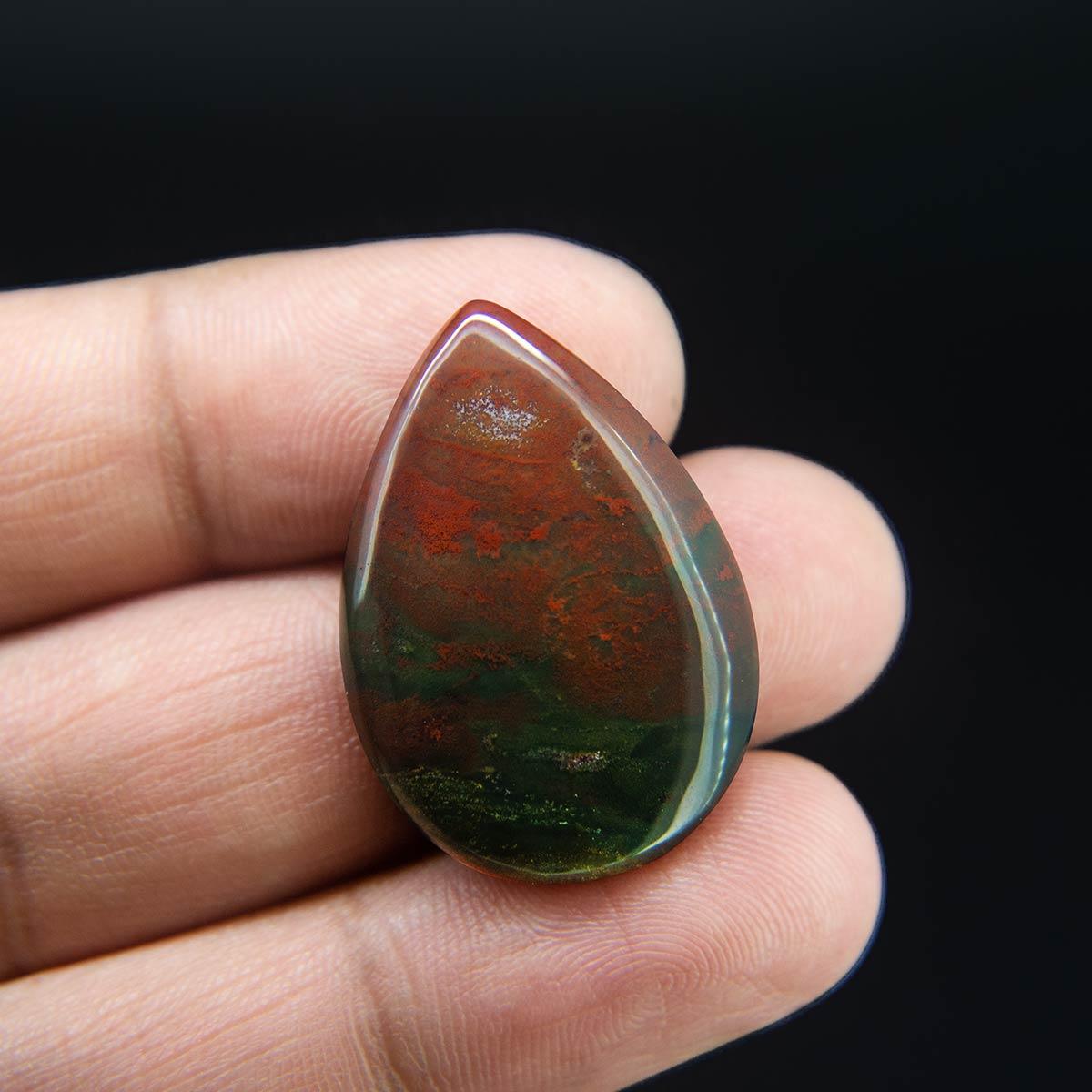 Bloodstone - 26.77 Carat