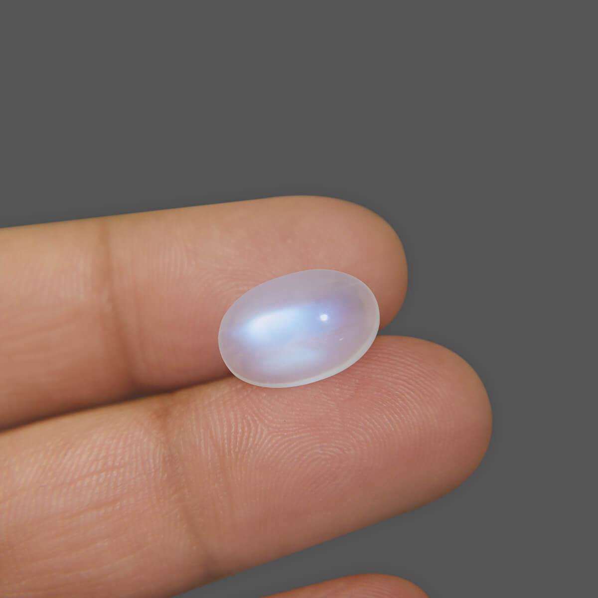 Moonstone Blue Rainbow - 3.94 Carat