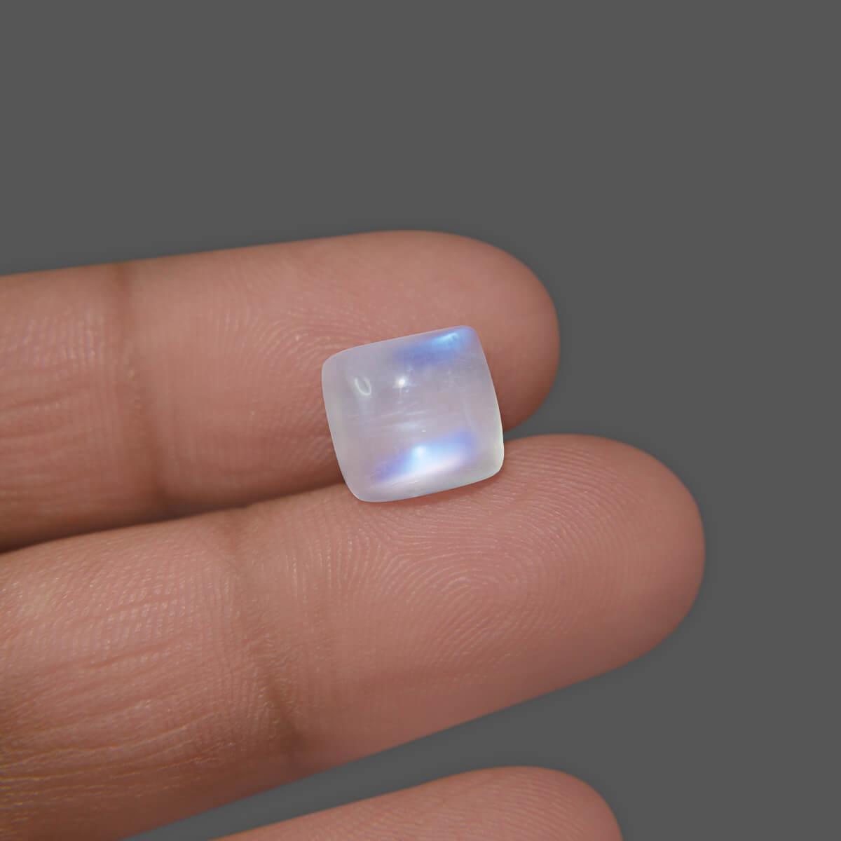 Moonstone Blue Rainbow - 4.89 Carat