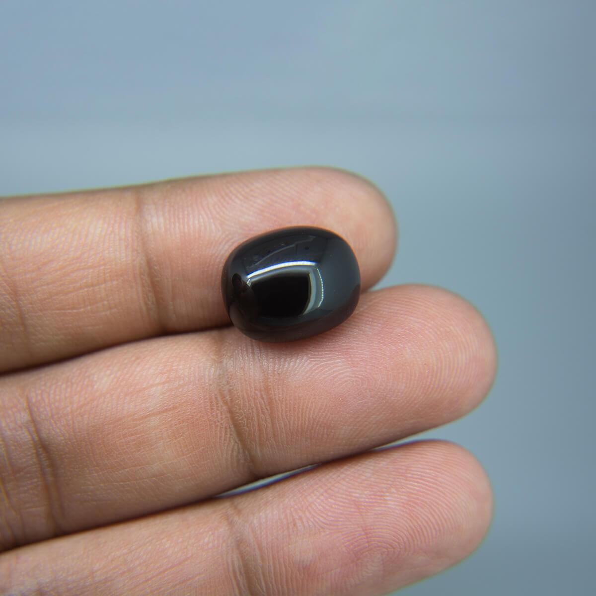 Black Onyx (Hakik) - 9.73 Carat