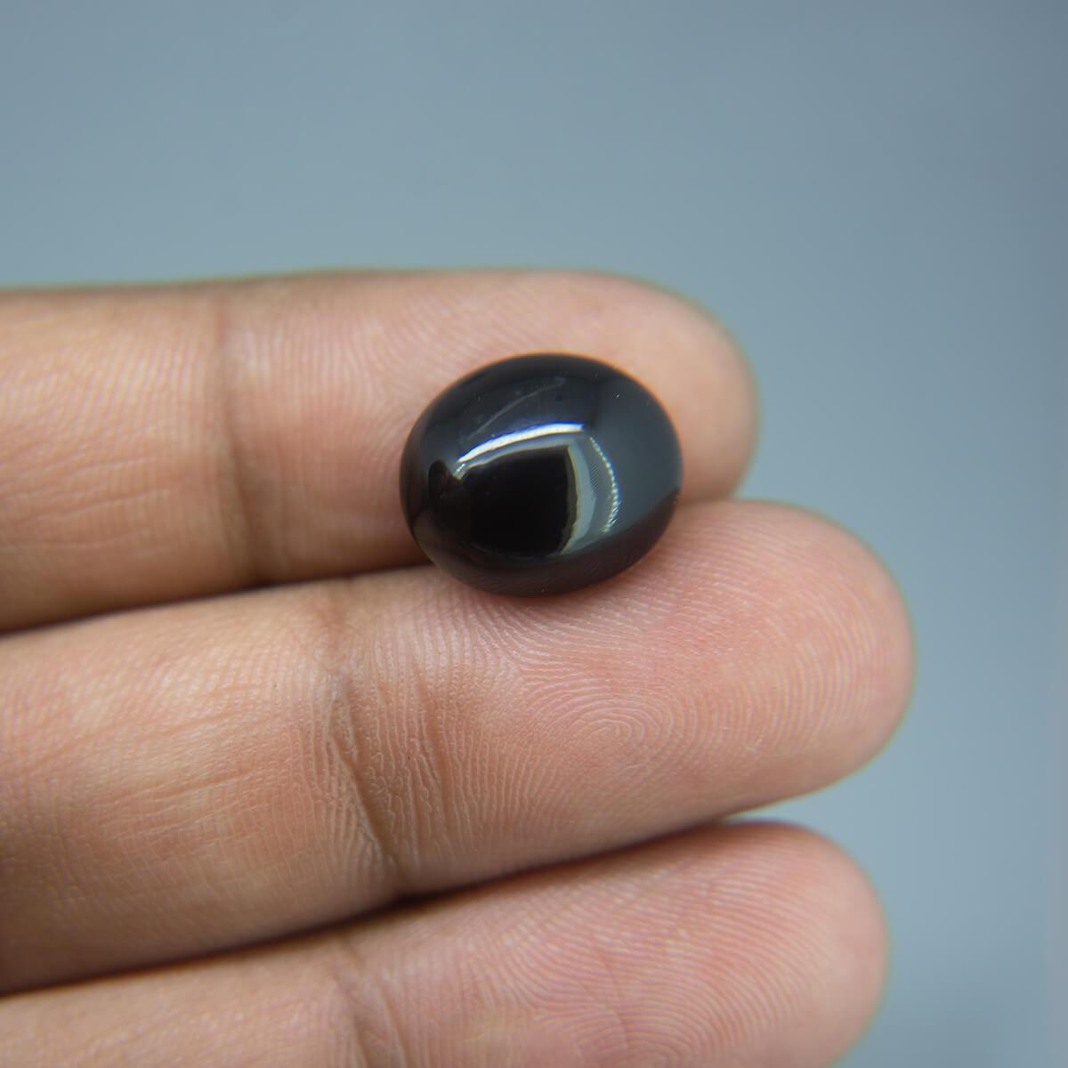 Black Onyx (Hakik) - 8.52 Carat