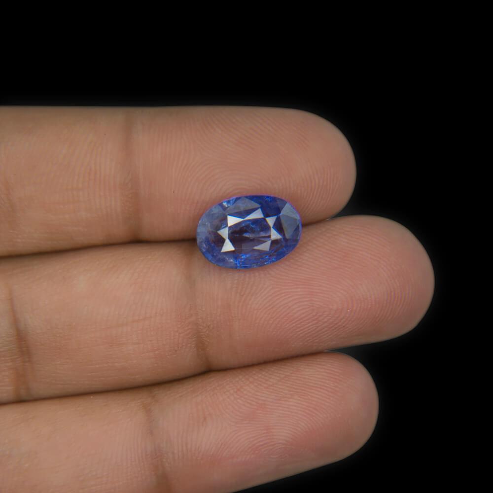 Blue Sapphire - 5.62 Carat