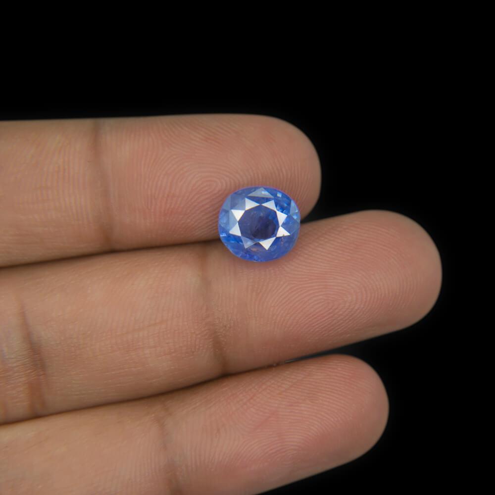 Blue Sapphire - 5.63 Carat