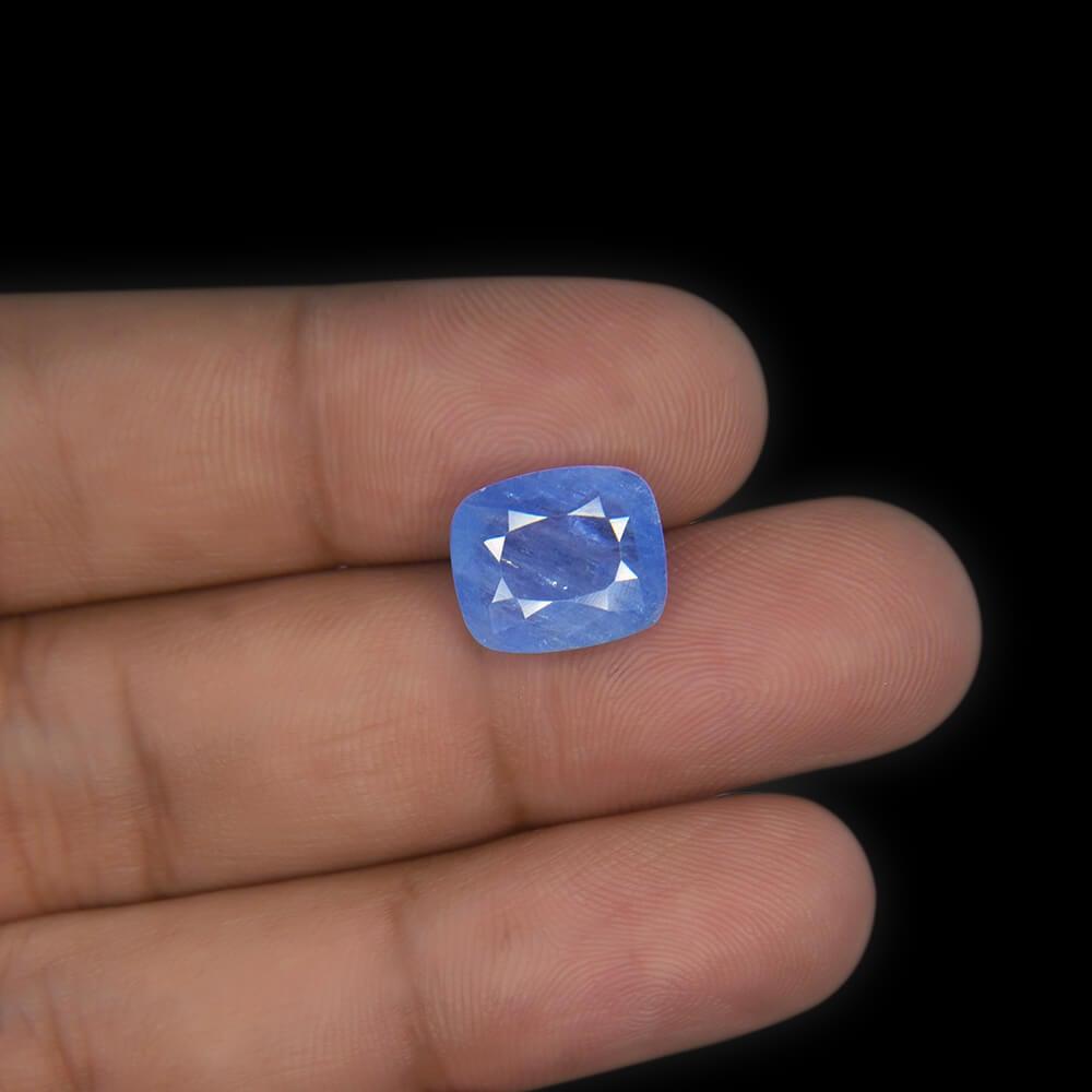 Blue Sapphire - 6.79 Carat