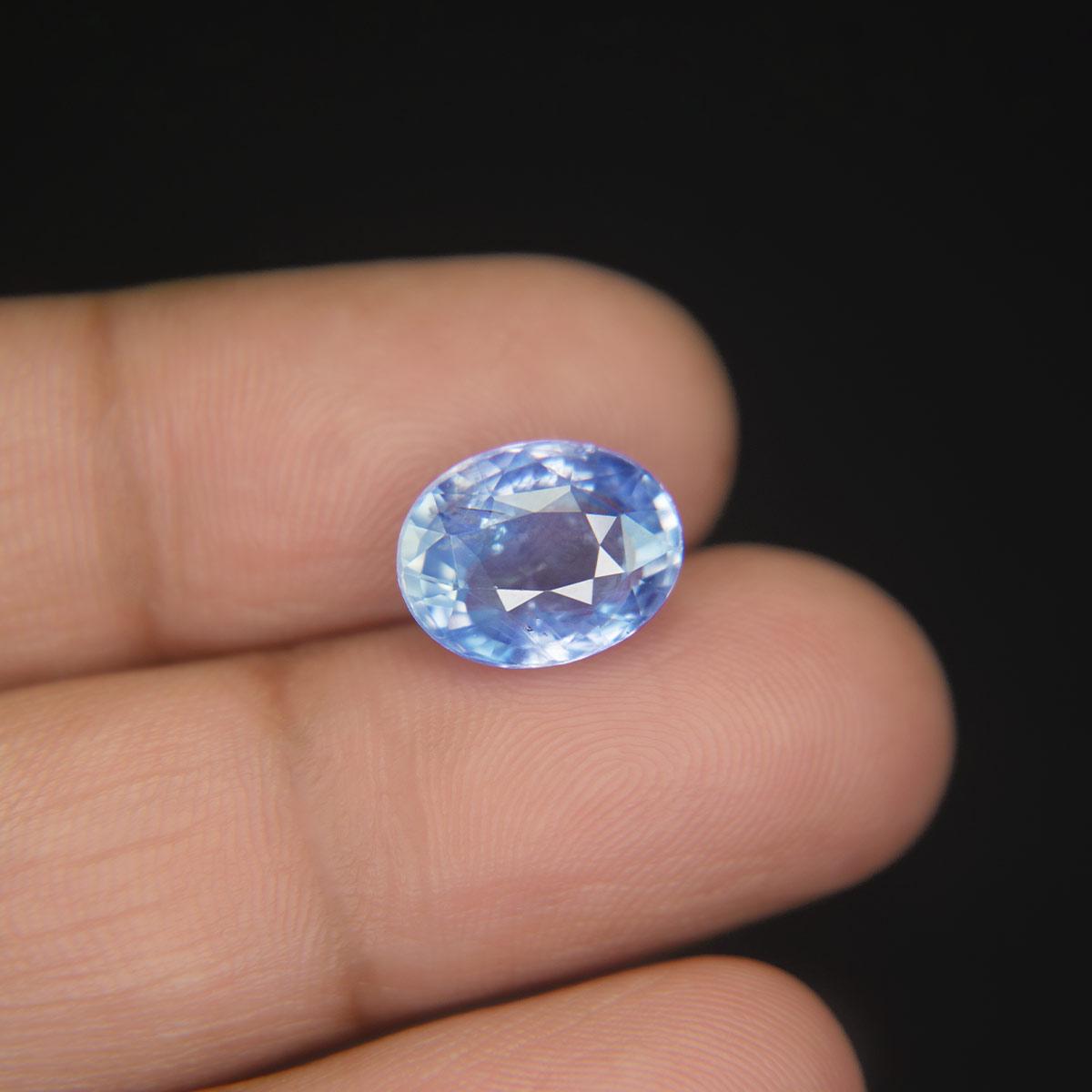 Blue Sapphire - 7.31 Carat