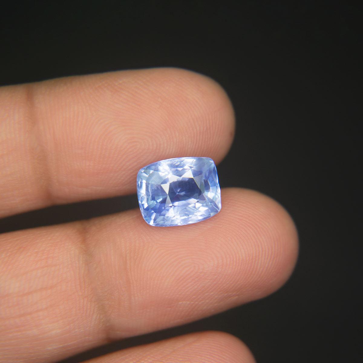 Blue Sapphire - 6.41 Carat