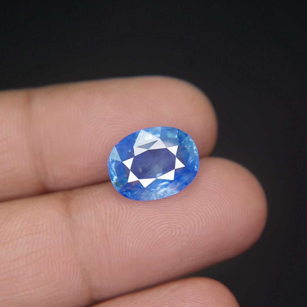 Blue Sapphire - 8.12 Carat