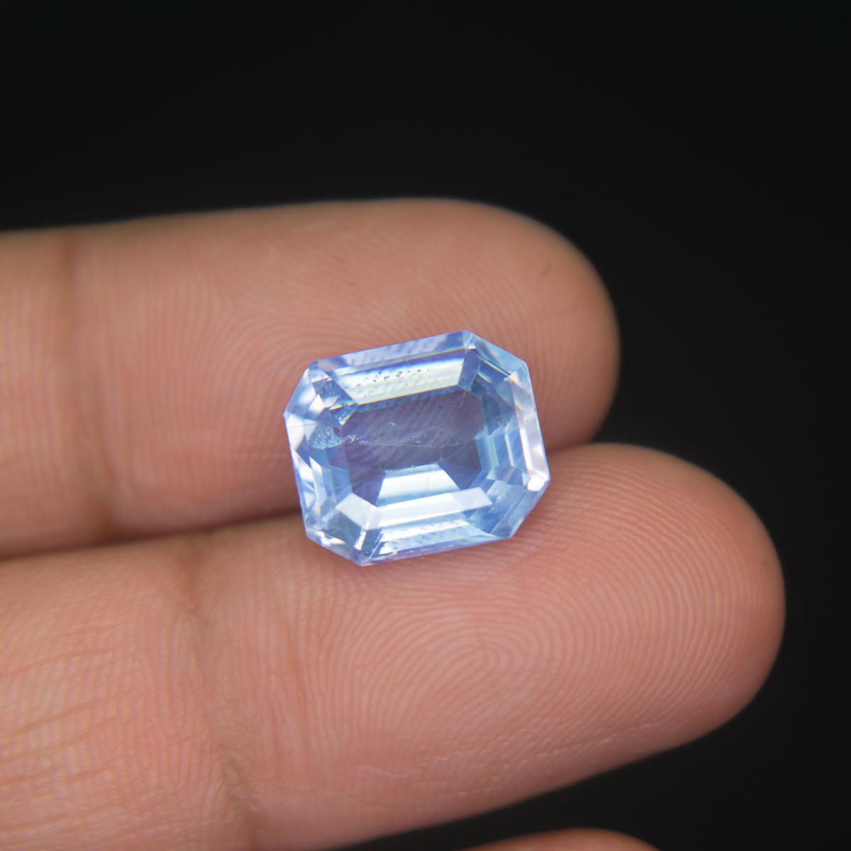 Blue Sapphire - 9.59 Carat