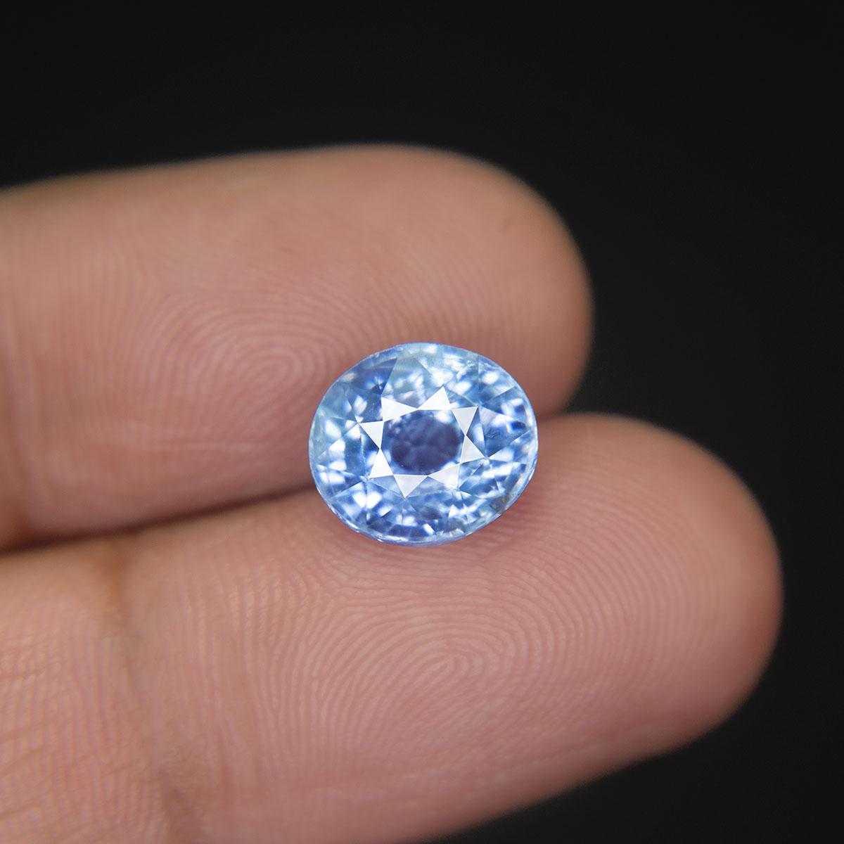 Blue Sapphire - 5.56 Carat