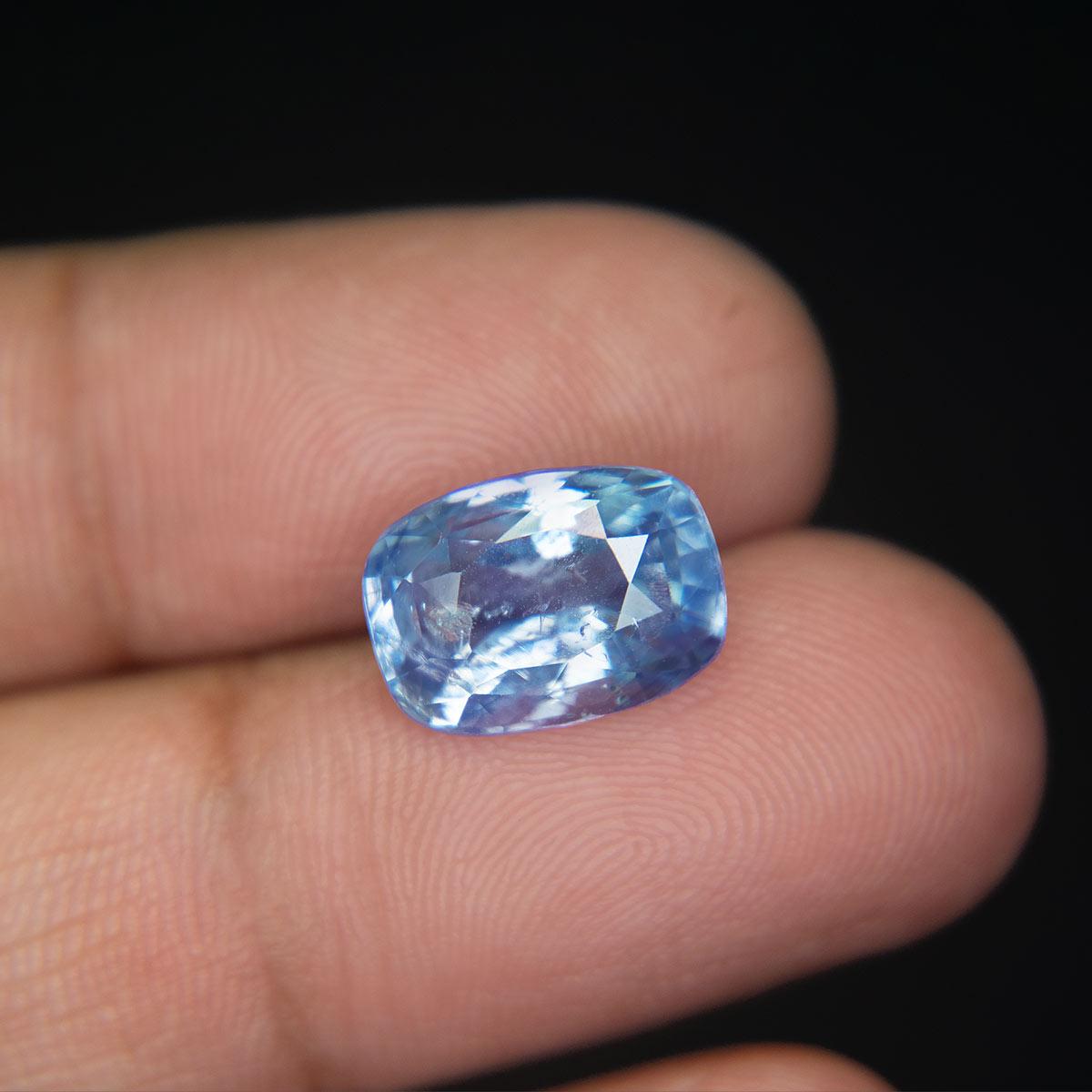 Blue Sapphire - 7.83 Carat
