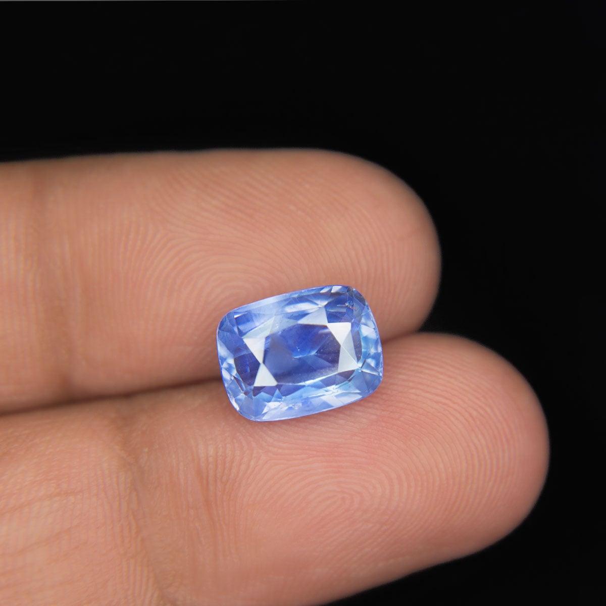 Blue Sapphire - 4.87 Carat