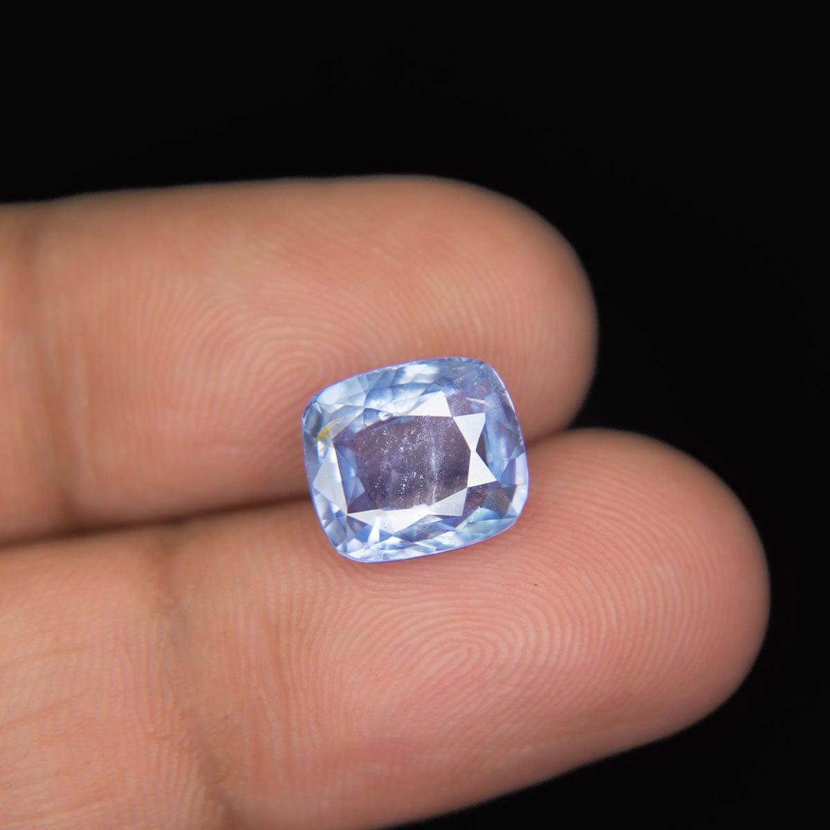 Blue Sapphire - 4.96 Carat