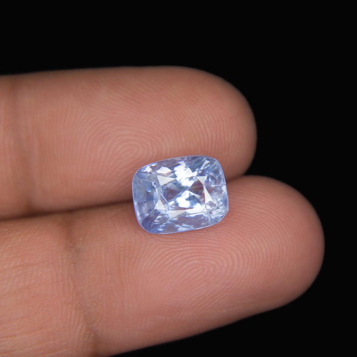 Blue Sapphire - 4.67 Carat