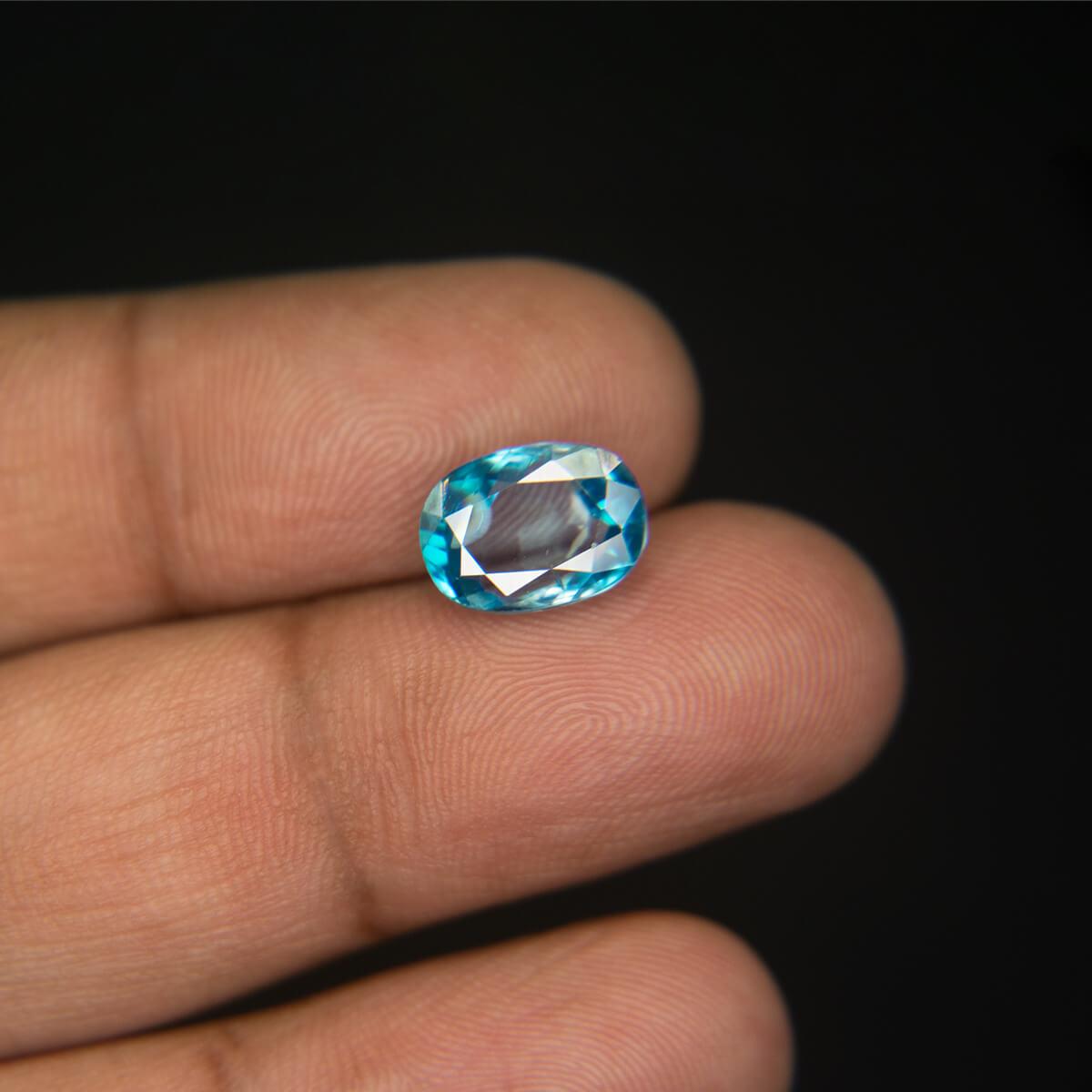 Blue Zircon - 5.37 Carat