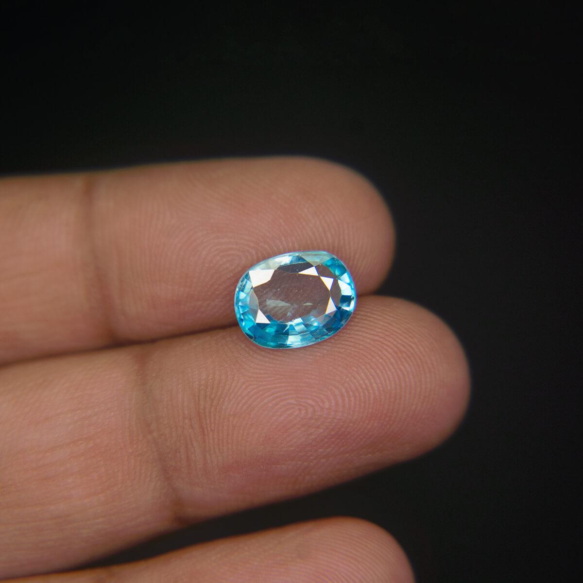 Blue Zircon - 4.56 Carat