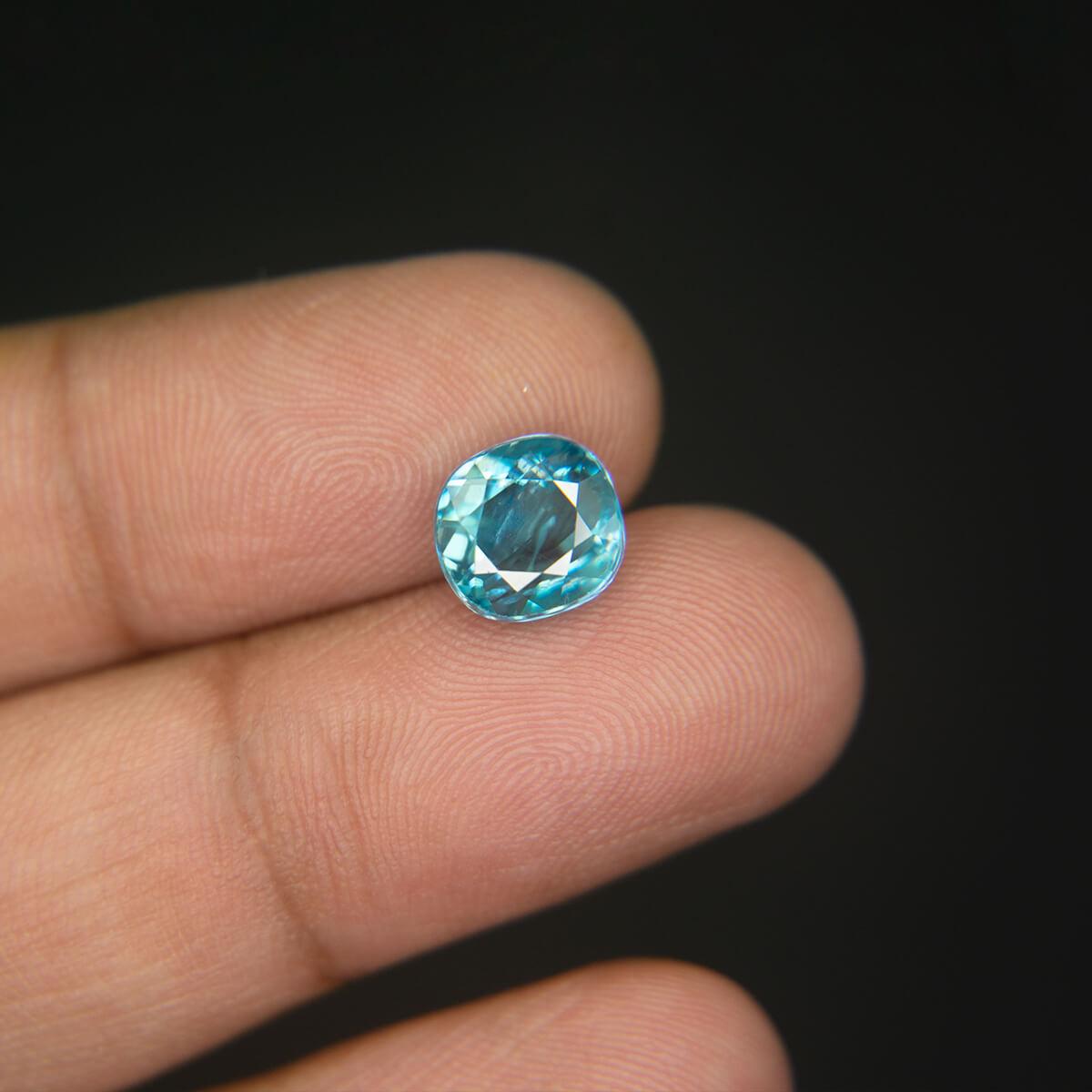 Blue Zircon - 5.82 Carat