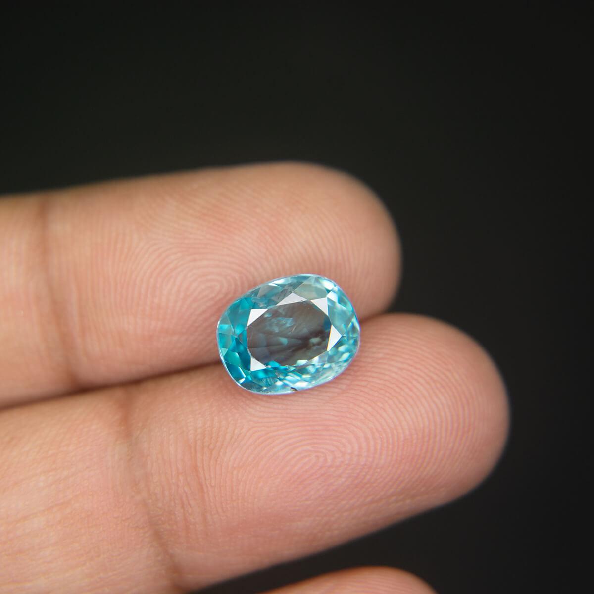 Blue Zircon - 5.82 Carat