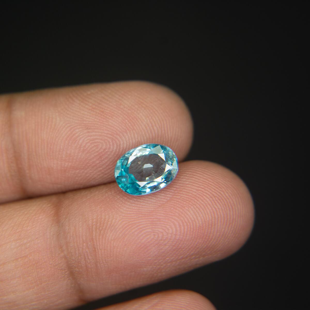 Blue Zircon - 4.00 Carat