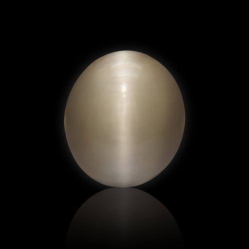 Cats Eye Gemstone - 4.30 Carat